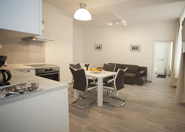 Apartment Old Square *