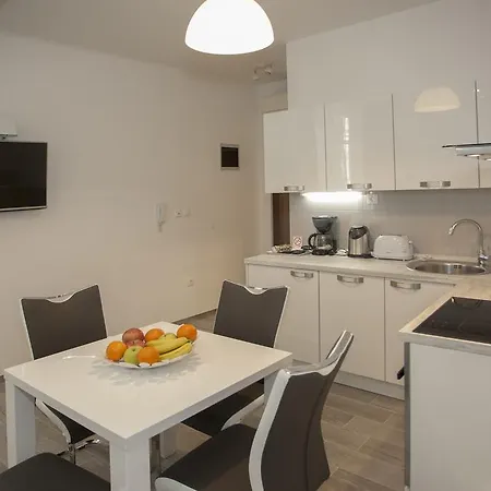 Lejlighed Old Square *