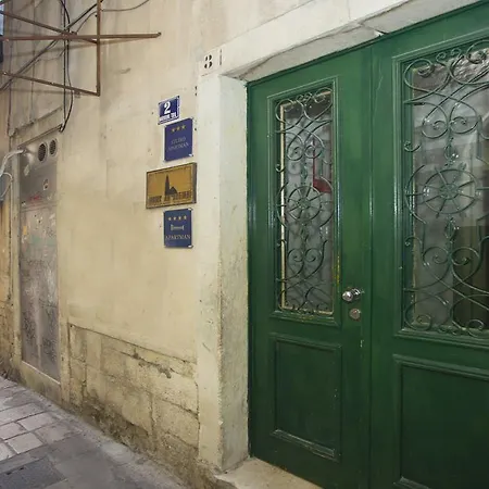 Lejlighed Old Square *