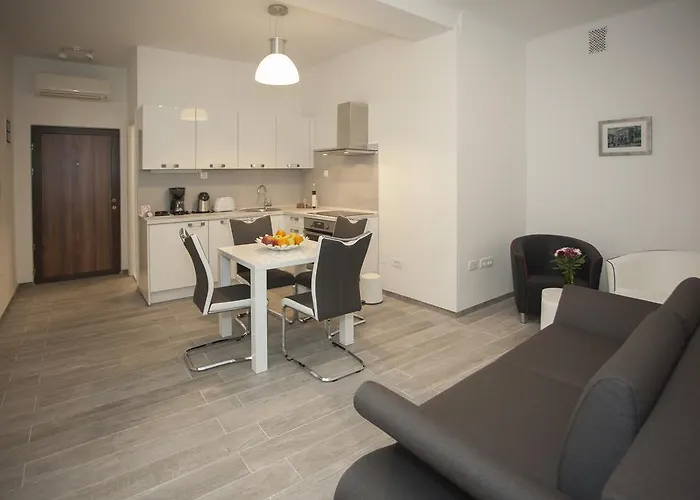 Apartment Old Square *