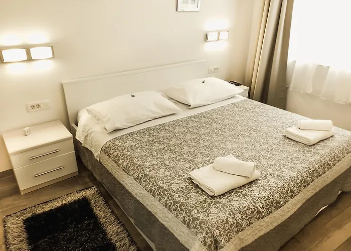 Apartment Old Square Split